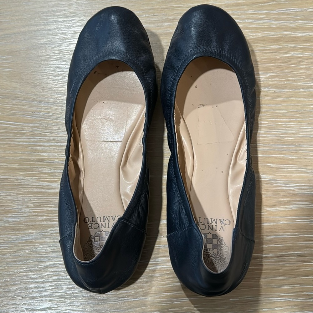 Vince Camuto navy flats